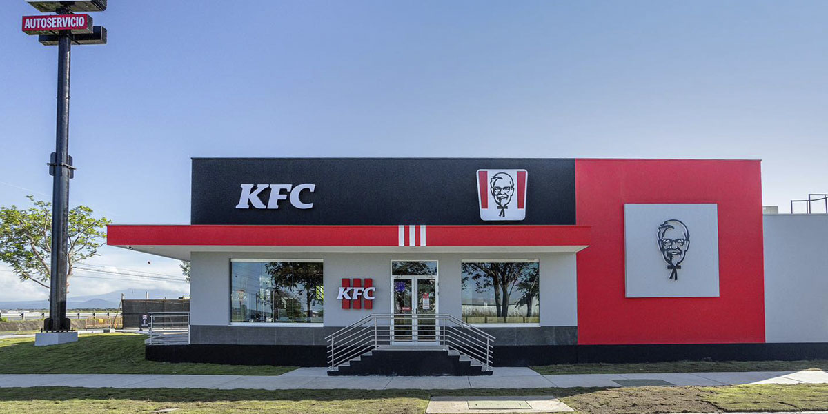 La combinación perfecta: Pollo frito y maratones de series